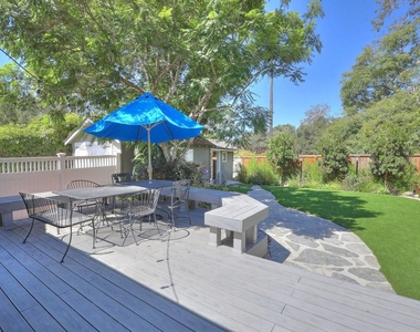 445 Lemon Grove Lane - Photo Thumbnail 18