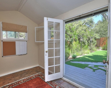 445 Lemon Grove Lane - Photo Thumbnail 21