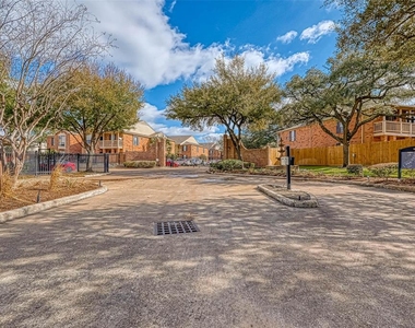 2255 Braeswood Park Drive - Photo Thumbnail 28