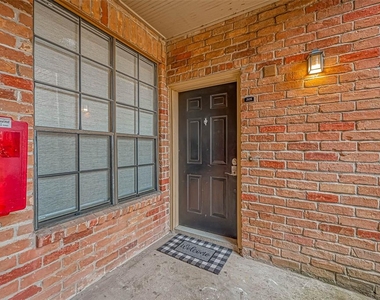 2255 Braeswood Park Drive - Photo Thumbnail 2