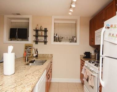 3817 N. Fremont, Unit Cr-g - Photo Thumbnail 2