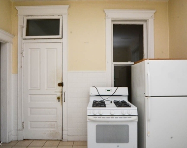 3832 N. Fremont, Unit 5 - Photo Thumbnail 1