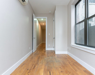 1346 Hancock Street - Photo Thumbnail 7