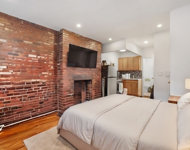 203 Chrystie Street - Photo Thumbnail 1