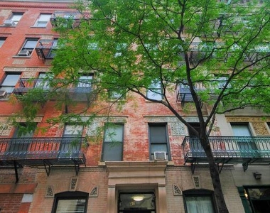 East 83rd Street - Photo Thumbnail 5