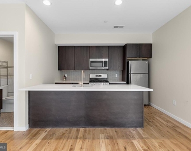 1317 Frankford Ave - Photo Thumbnail 9