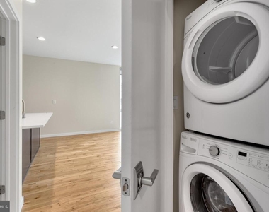 1317 Frankford Ave - Photo Thumbnail 13