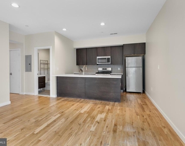 1317 Frankford Ave - Photo Thumbnail 5