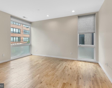 1317 Frankford Ave - Photo Thumbnail 3