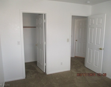 6836 Rhea Street - Photo Thumbnail 11