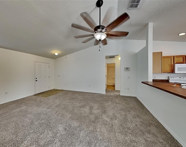 1406 Orlando Place - Photo Thumbnail 4