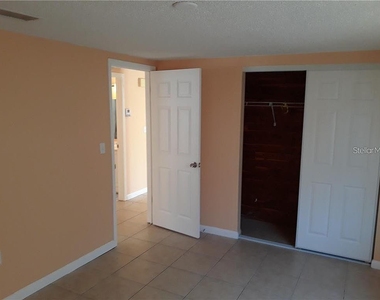 11722 Oceanside Drive - Photo Thumbnail 4