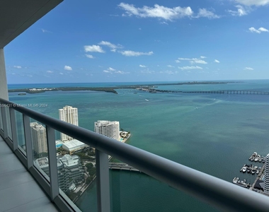 495 Brickell Ave - Photo Thumbnail 2