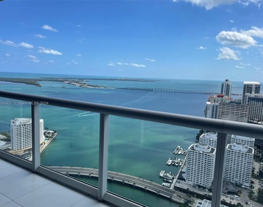 495 Brickell Ave - Photo Thumbnail 0