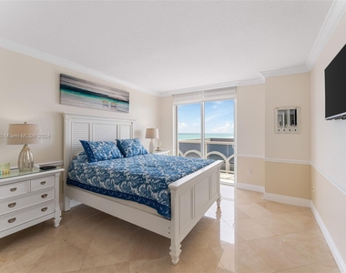 8855 Collins Ave - Photo Thumbnail 20