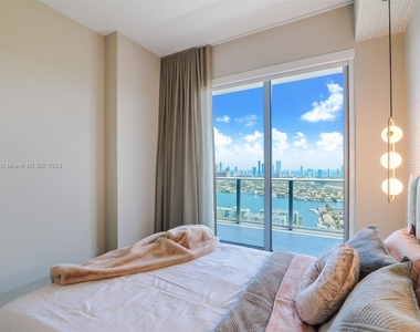 16385 Biscayne Blvd - Photo Thumbnail 32