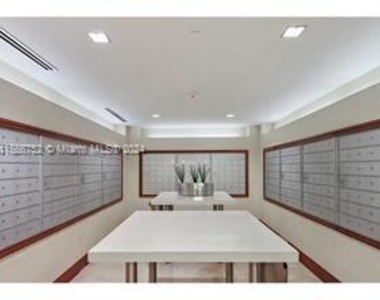 1050 Brickell Ave - Photo Thumbnail 36