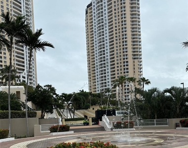 808 Brickell Key Dr - Photo Thumbnail 26