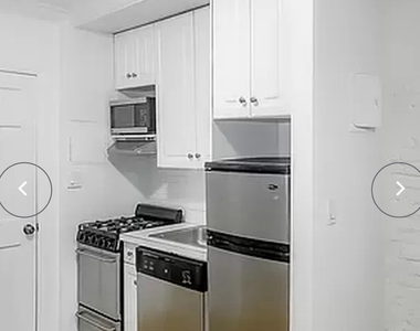 326 East 58th Street - Photo Thumbnail 1