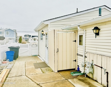 261 Bay Beach Way - Photo Thumbnail 49