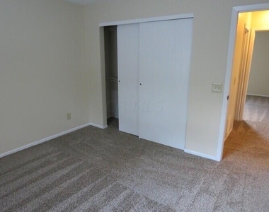 2251 Hughey Drive - Photo Thumbnail 9