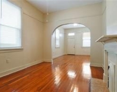 2913 Conti Street - Photo Thumbnail 2