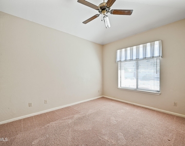 4624 N Desert Stream Way - Photo Thumbnail 7