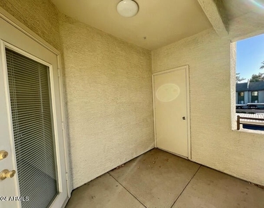 18416 N Cave Creek Road - Photo Thumbnail 17