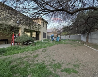 8363 W Gardenia Avenue - Photo Thumbnail 2