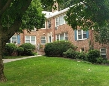 24 Hutton Ave - Photo Thumbnail 19