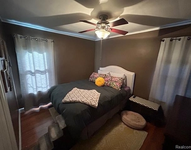 22 Woodward Heights (lower Unit) - Photo Thumbnail 6