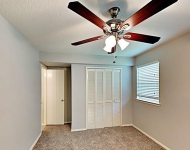 6109 Estill Drive - Photo Thumbnail 5