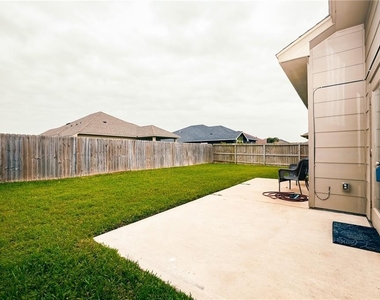 2206 Spoonbill Dr - Photo Thumbnail 27