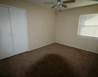 2922 Fair Meadow Drive - Photo Thumbnail 11