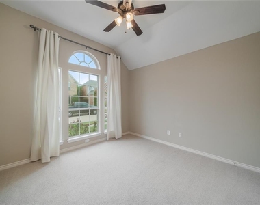 6240 Park Meadow Lane - Photo Thumbnail 21