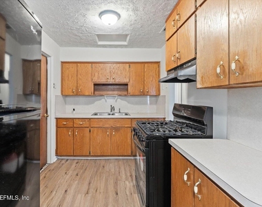 3551 Dawson Street - Photo Thumbnail 4