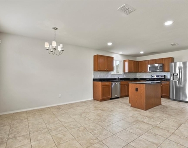 14700 Sawmill Drive - Photo Thumbnail 9