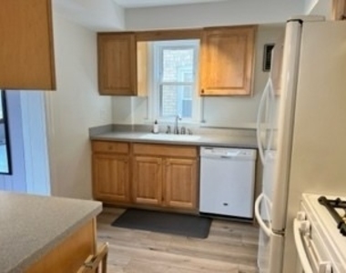 5315 N Oak Park Avenue - Photo Thumbnail 9