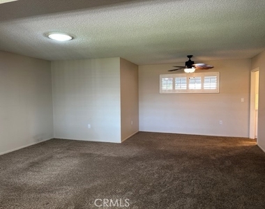 25871 Mccall Boulevard - Photo Thumbnail 11