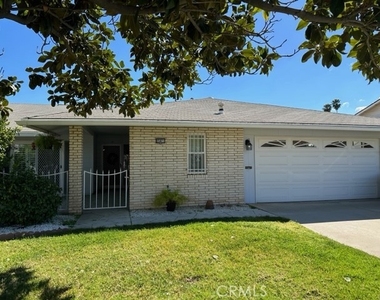 25871 Mccall Boulevard - Photo Thumbnail 0