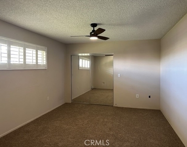 25871 Mccall Boulevard - Photo Thumbnail 9