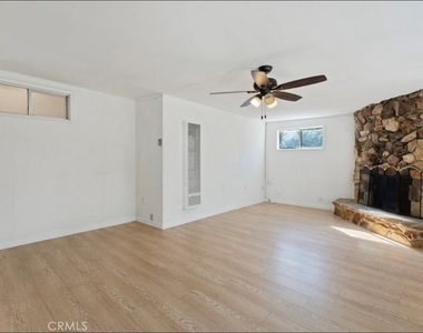 4915 Hesperia Avenue - Photo Thumbnail 12