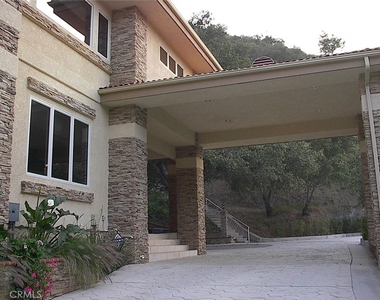 2124 Glen Ivy Drive - Photo Thumbnail 25