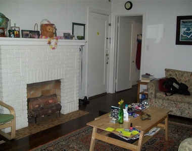 1428 Wentworth Street - Photo Thumbnail 6