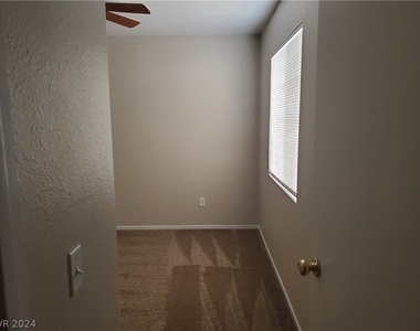 9600 Boylagh Avenue - Photo Thumbnail 16