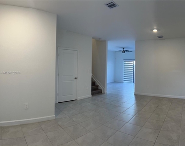 24709 Sw 119th Pl - Photo Thumbnail 2