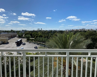 1745 E Hallandale Beach Blvd - Photo Thumbnail 2