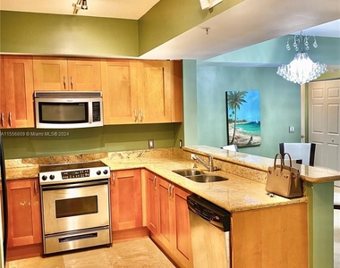 1745 E Hallandale Beach Blvd - Photo Thumbnail 11