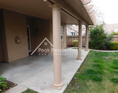 8168 Bauser Avenue - Photo Thumbnail 24