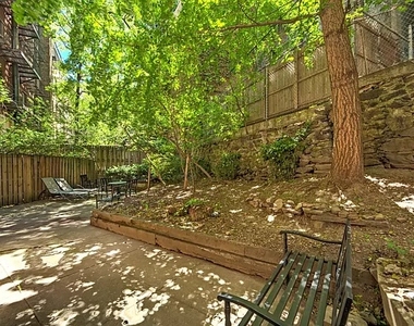 220 East 95th Street - Photo Thumbnail 7